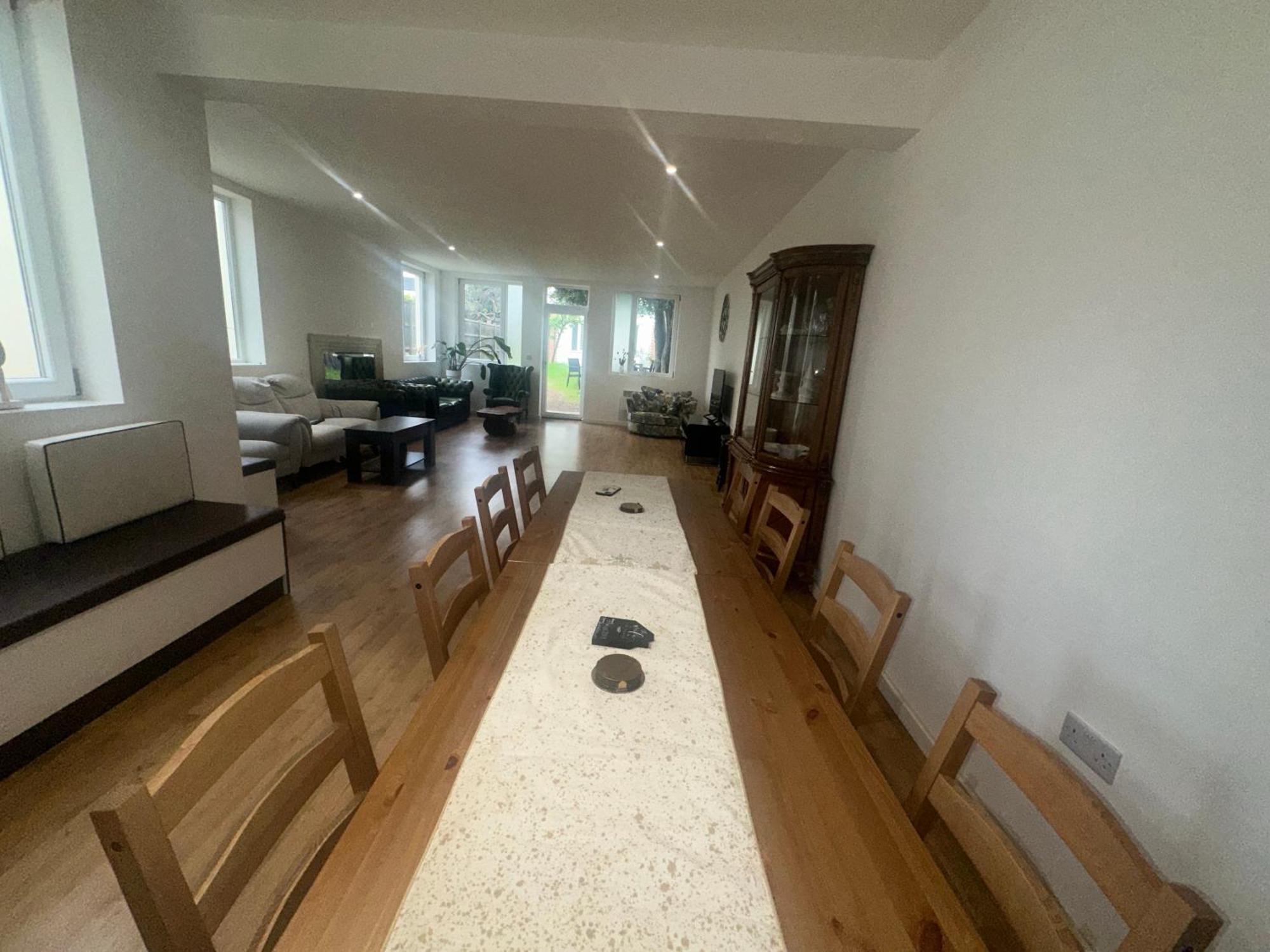 North London A Spacious 7 Bedroom House Accommodating Up To 18 People Complete With Own Gym And Table Tennis Exterior foto