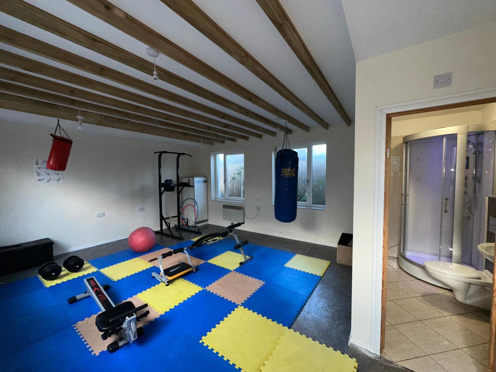 North London A Spacious 7 Bedroom House Accommodating Up To 18 People Complete With Own Gym And Table Tennis Exterior foto