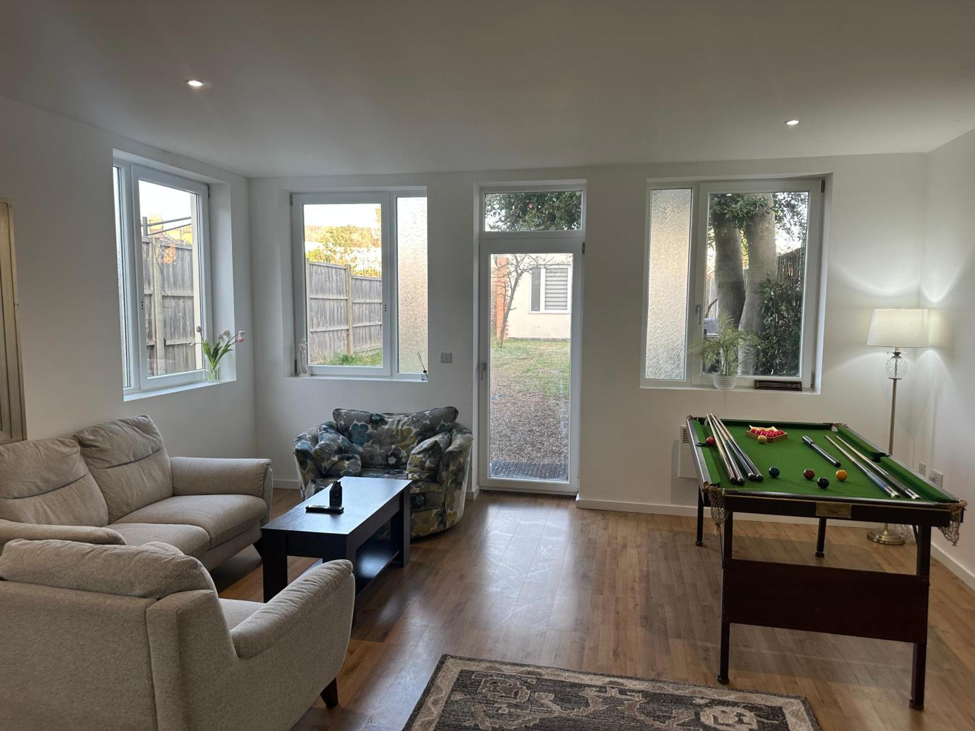 North London A Spacious 7 Bedroom House Accommodating Up To 18 People Complete With Own Gym And Table Tennis Exterior foto